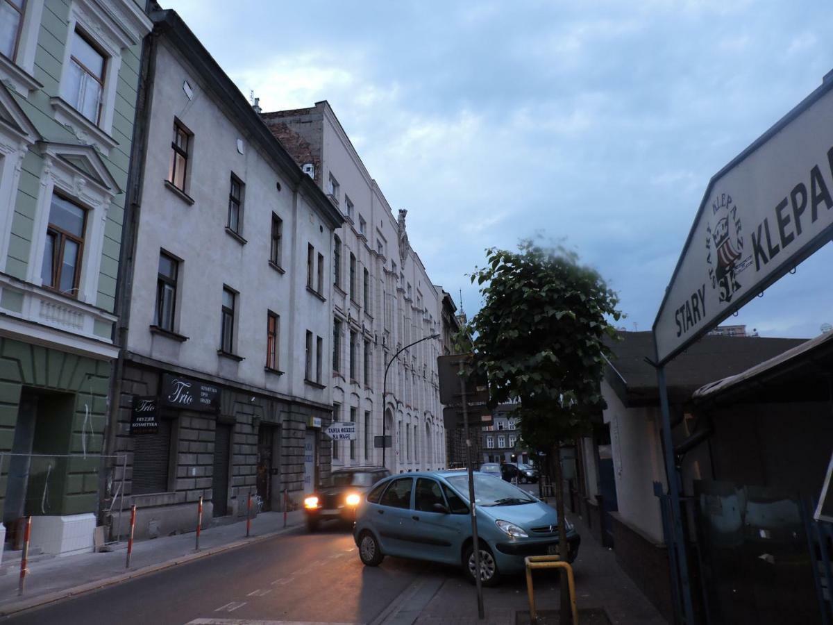 Hostel Centrum Sabot Krakow Exterior photo