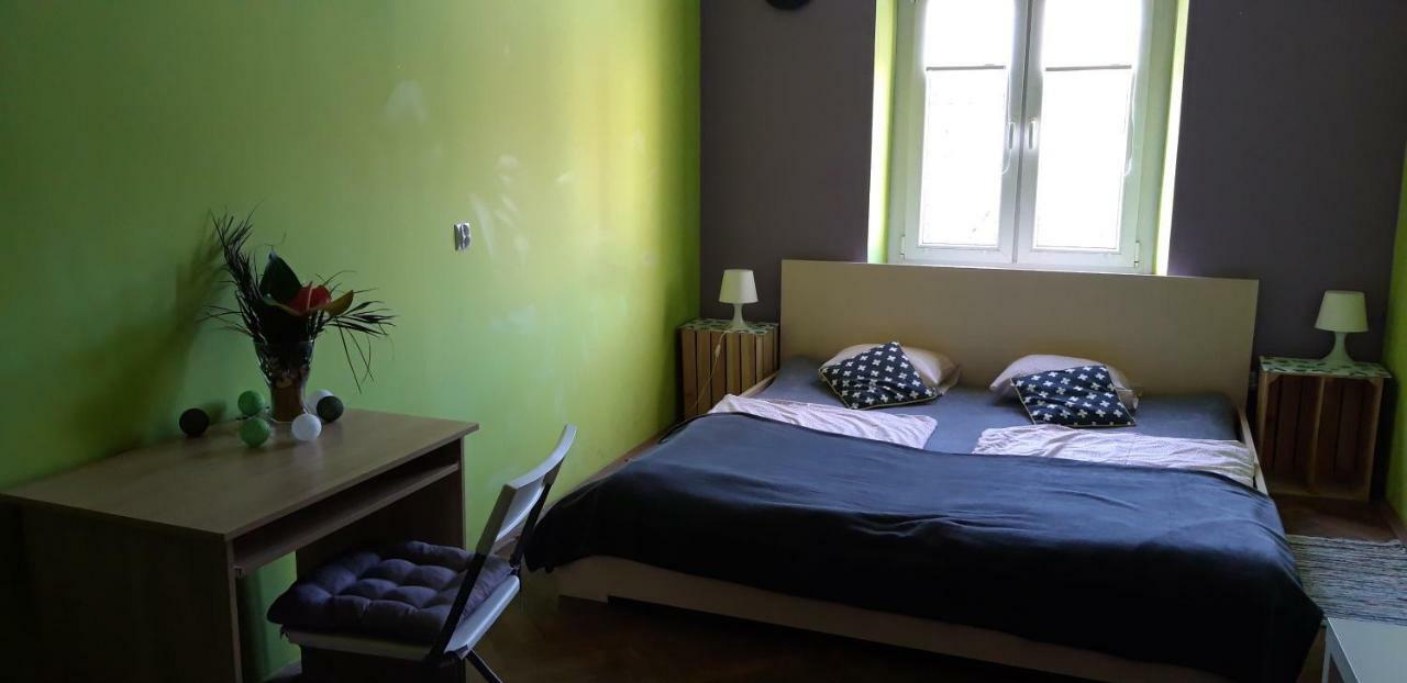 Hostel Centrum Sabot Krakow Exterior photo